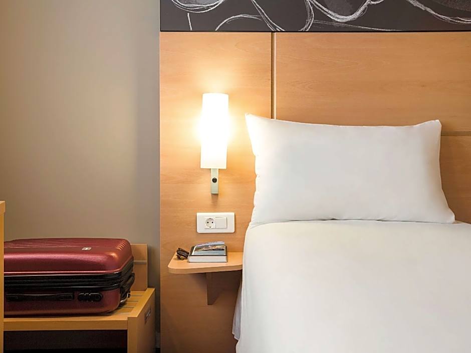 Ibis Yerevan Center