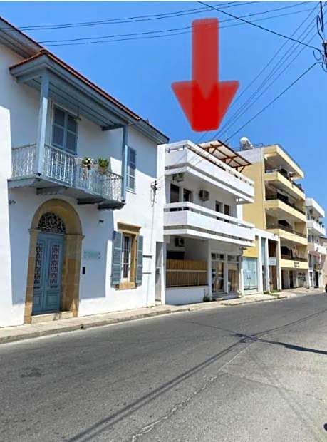 Past or Tail hostel