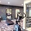 La Quinta Inn & Suites by Wyndham Houston - Normandy
