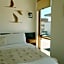 Shorehouse Hotel