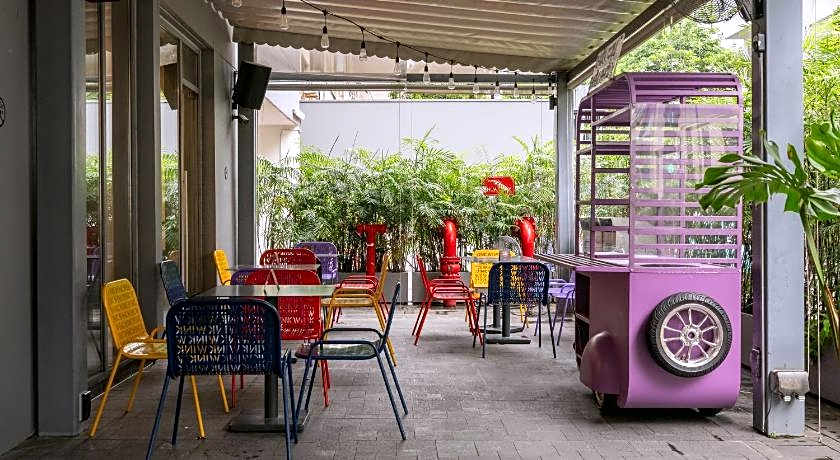 Wink Hotel Saigon Centre