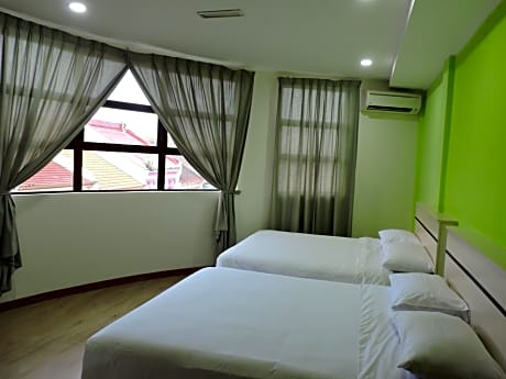 Deluxe Double Studio