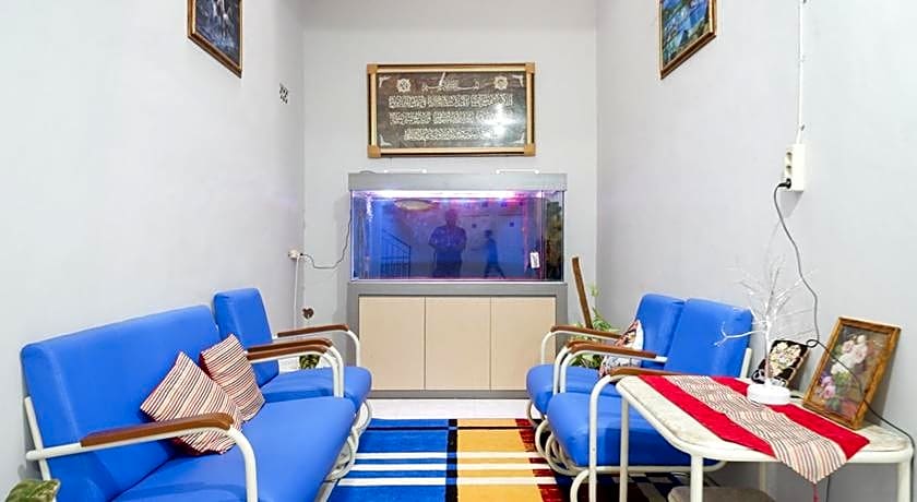 RedDoorz near Jalan Adi Sucipto Solo