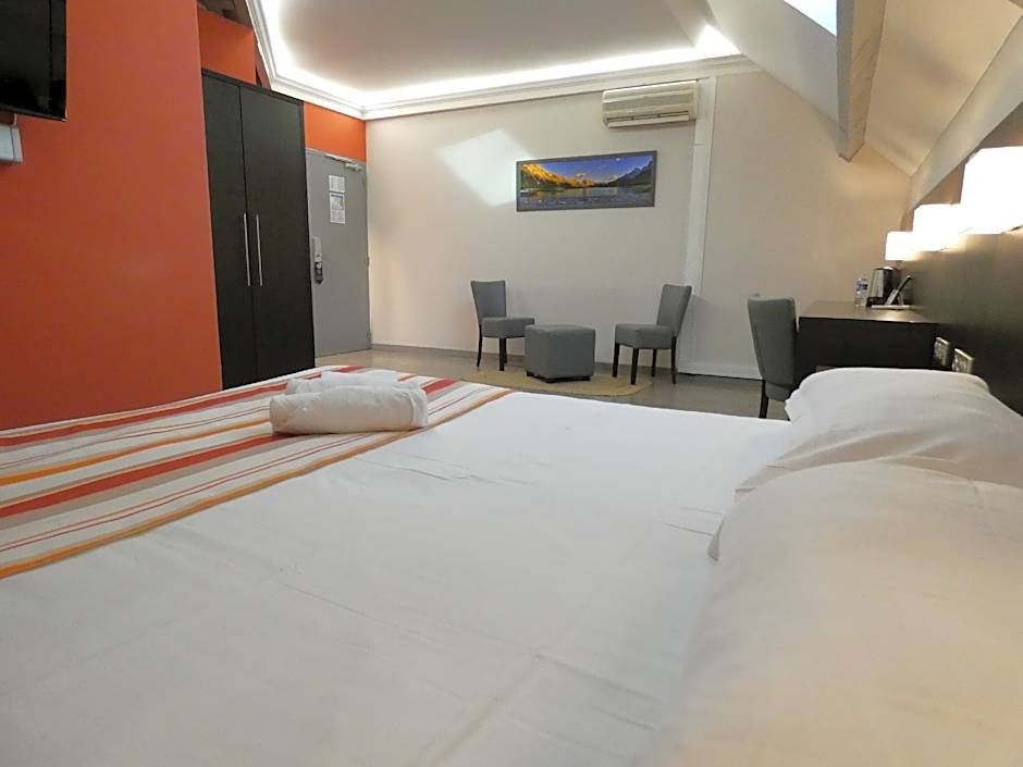 Hotel Be Guest Limoges Sud ex Black & Green