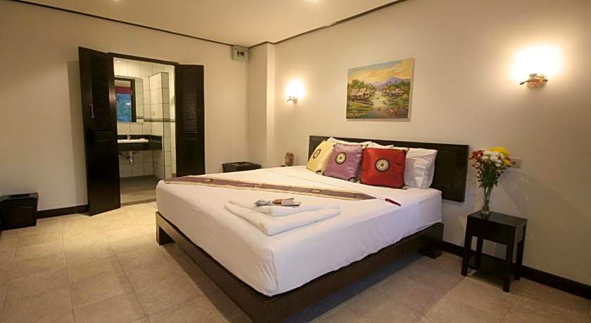 Angus O'Tool's Guesthouse