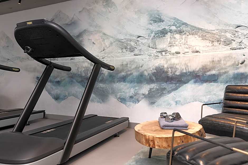 GOING TRIPLE A apartments WEST