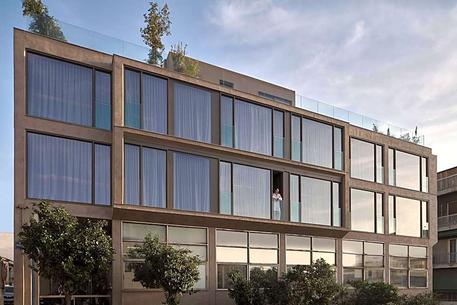 Monastik Living in Athina