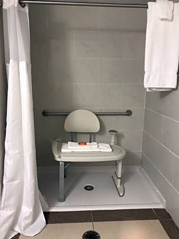 Holiday Inn - Bloomington - Normal, an IHG Hotel