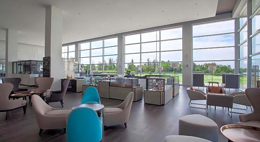 Pullman Miri Waterfront