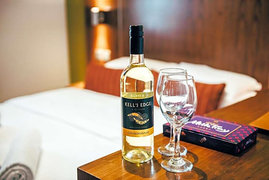 The Commercial Hotel