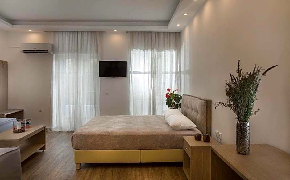Mare Naxia Hotel