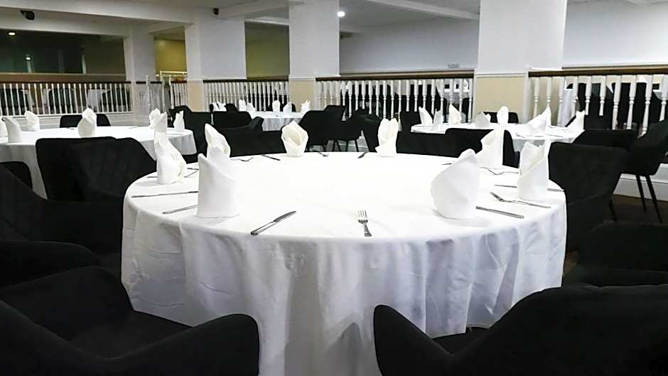 The Grand Burstin Hotel
