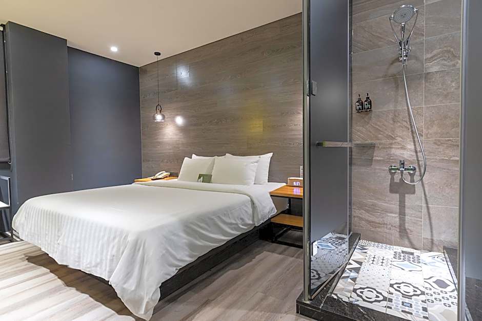 Huwei Hotel