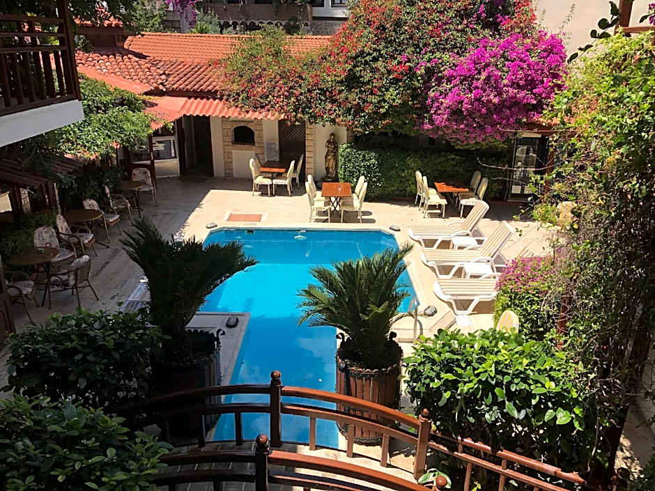 Hotel Karyatit Kaleici