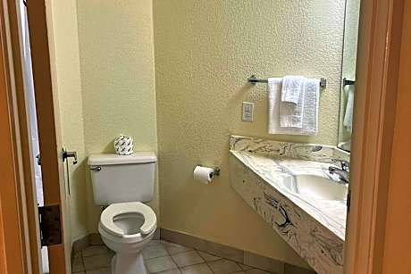 2 Queen Beds Non-Smoking