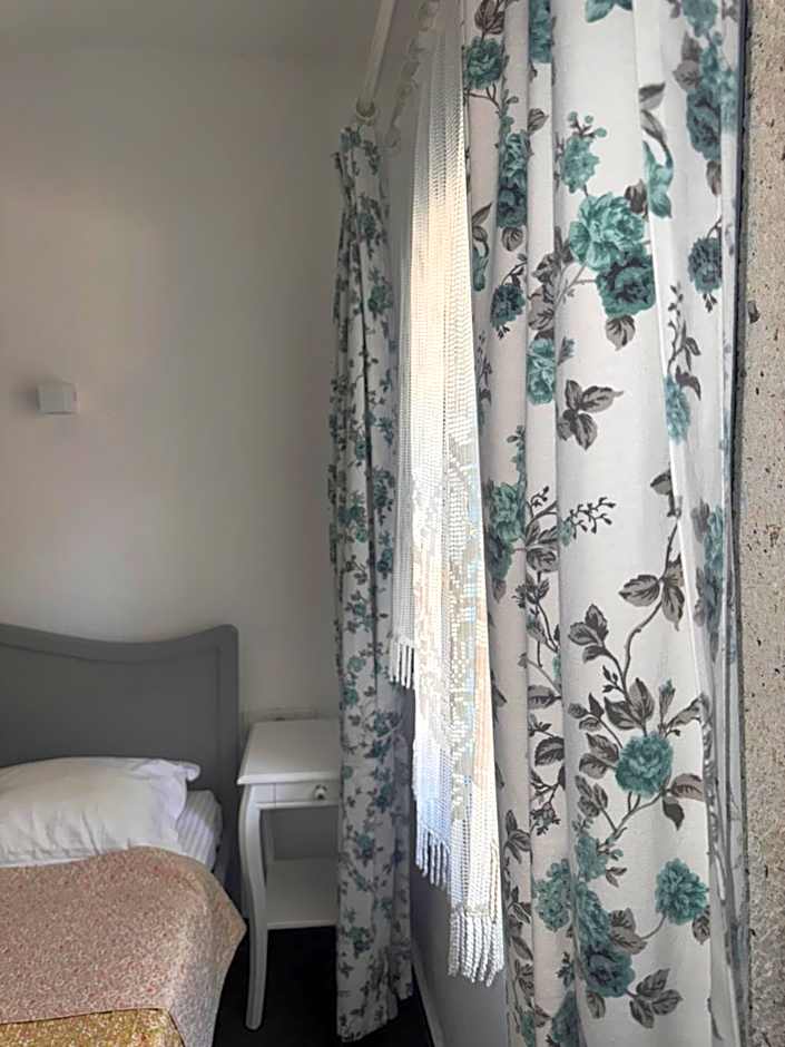 Çakir Bey Hotel