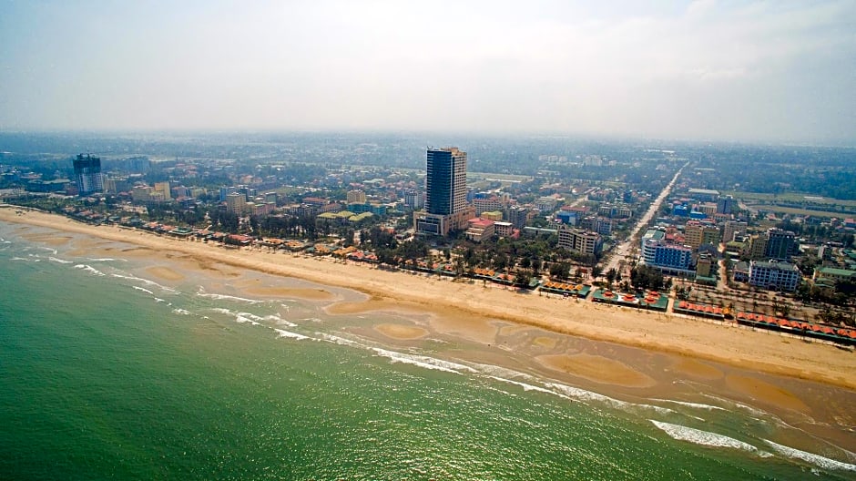 Muong Thanh Grand Cua Lo Hotel