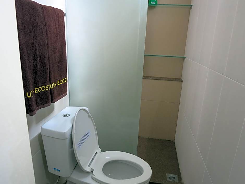 Kuta EcoStay Guest House