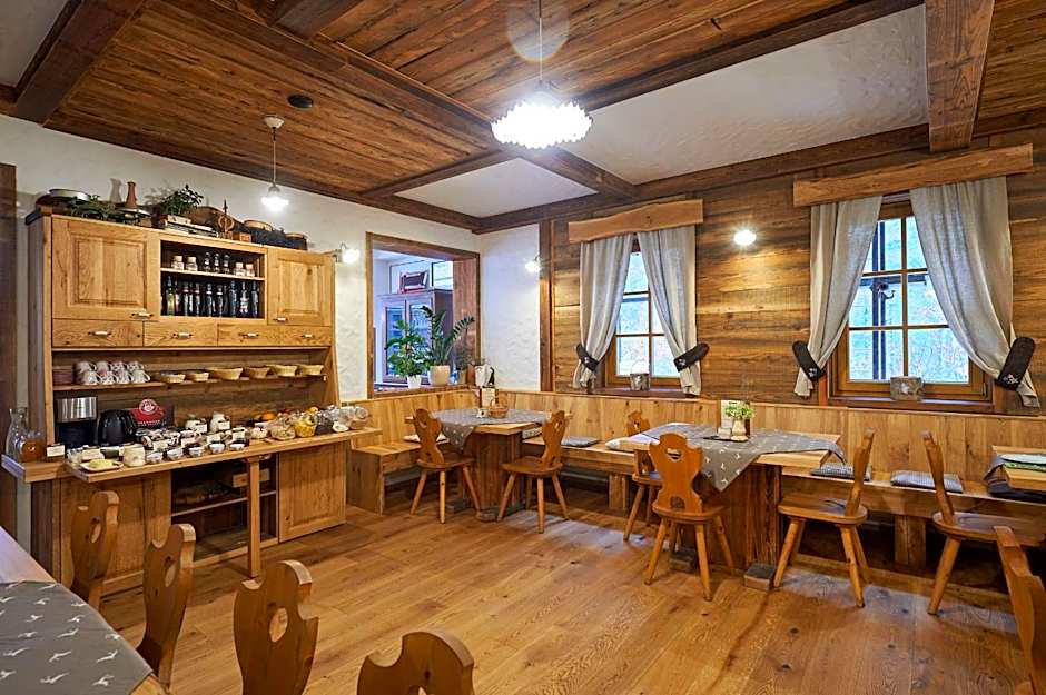 Eko hiša-Eco House Na razpotju