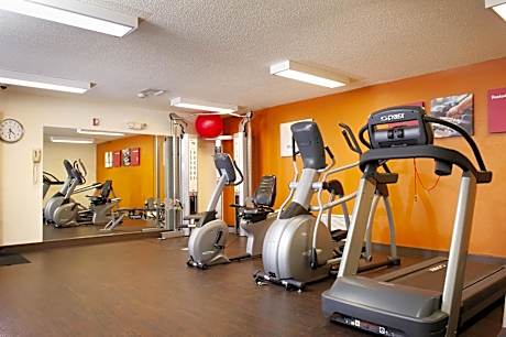Holiday Inn Express & Suites Hayward By IHG