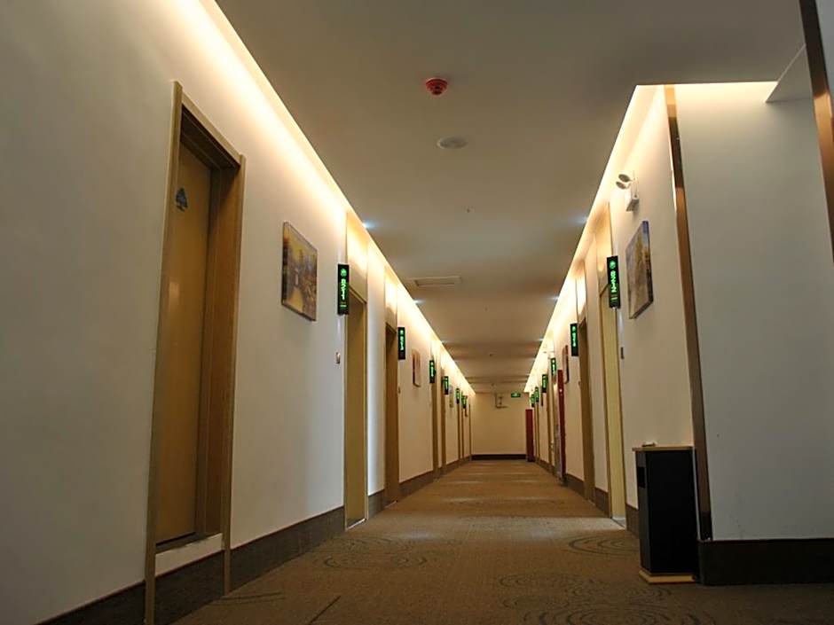 GreenTree Inn Heze Changcheng Road Tianhua E-commerce Logistics Park Express Hotel