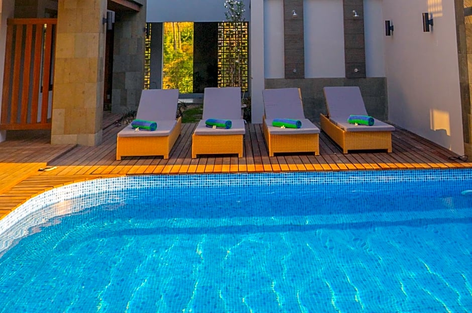 Royal Regantris Trawangan