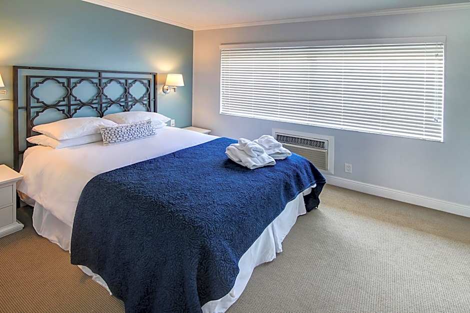 May-Dee Suites in Florida