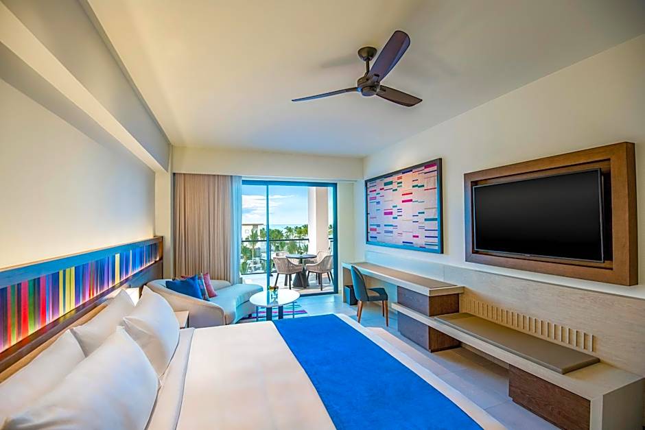 Photo 1 of 7 of Club Master 1 Bedroom Suite