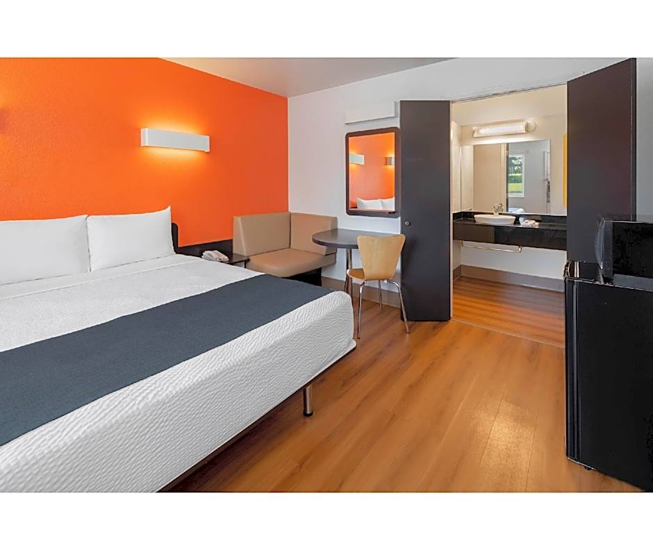 Motel 6 Santa Barbara - Carpinteria South