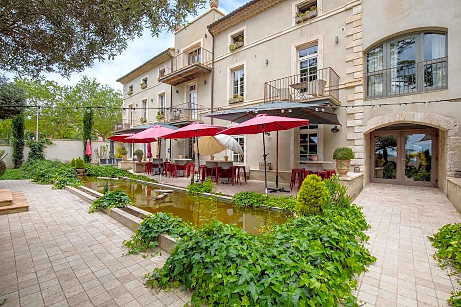Boutique Hôtel La Villa Montesquieu & sa piscine