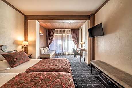Queen Room with Balcony