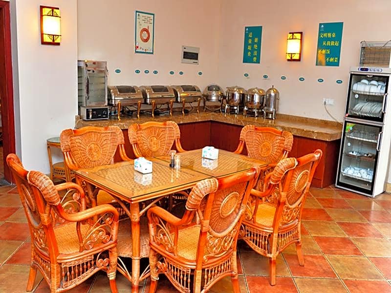 GreenTree Inn Jiaxing Zhapu jiulong Mountain Express Hotel