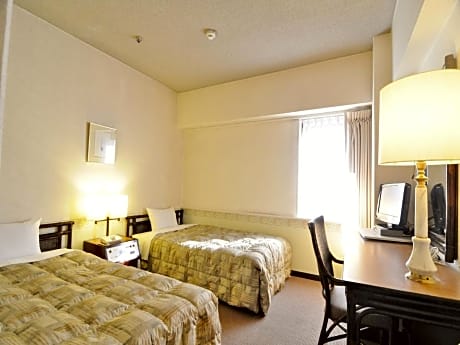 Standard Twin Room - Non-Smoking