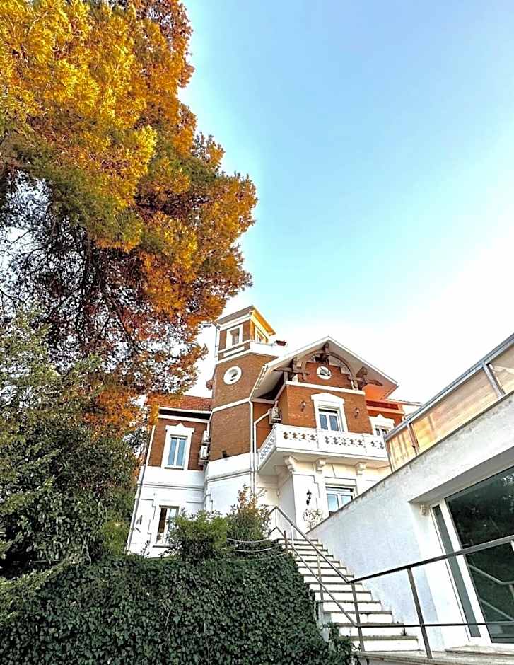 Spirit of Queen experience