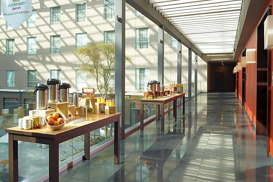 Courtyard by Marriott Mexico City Airport