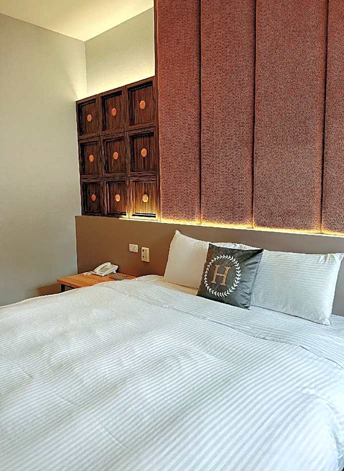 Her Home Spa Motel Douliu