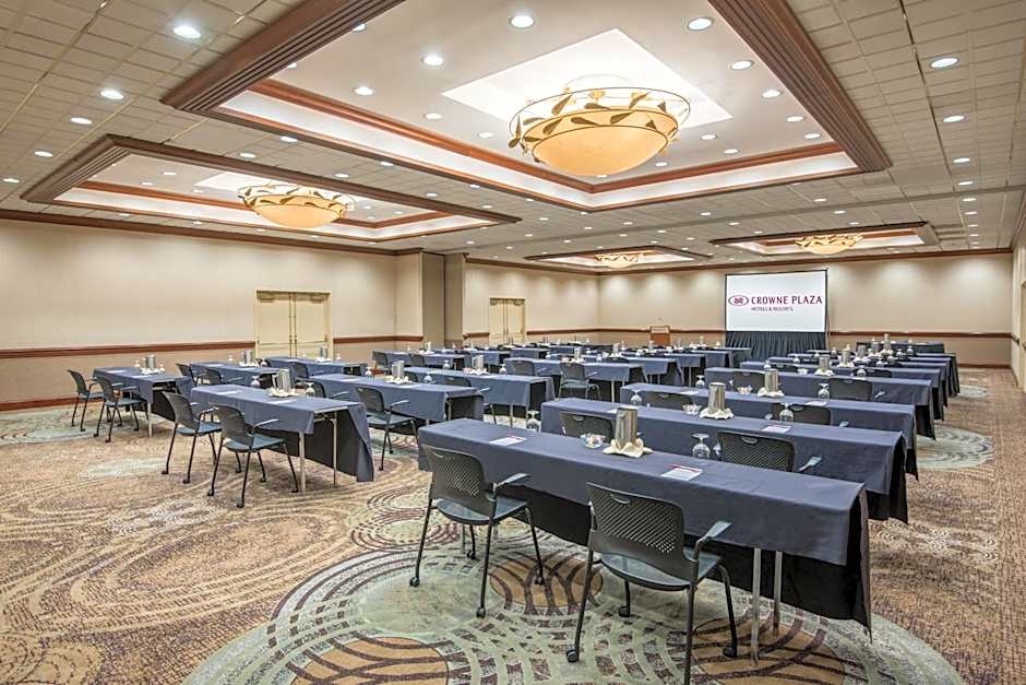 Crowne Plaza Knoxville Downtown University By IHG