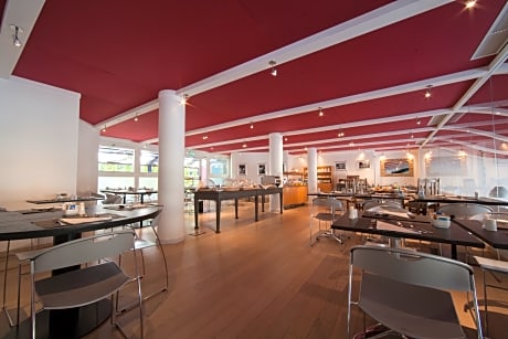 Urban Hive Hotel