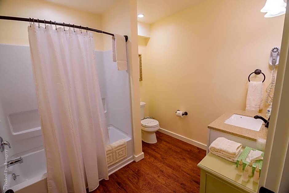 Inn at Buckhorn Cove