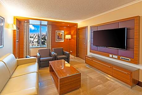 Junior Suite - Non-Smoking