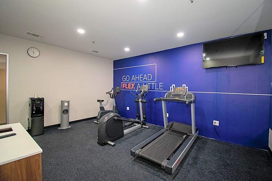 HOLIDAY INN EXPRESS AND SUITES SULPHUR SPRINGS By IHG