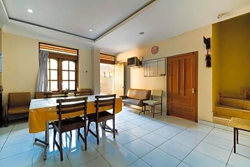 OYO 3206 Hotel Sido Langgeng