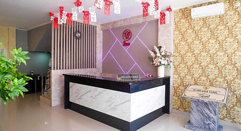 Urbanview Hotel DJ Inn Tegal