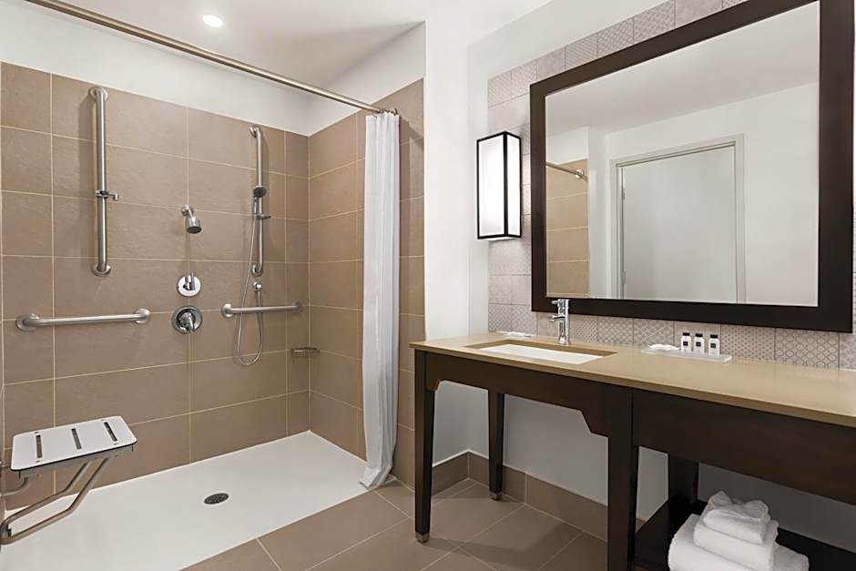 Country Inn & Suites by Radisson, Belleville, ON