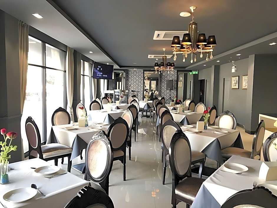 TARIS ART HOTEL PHRAE