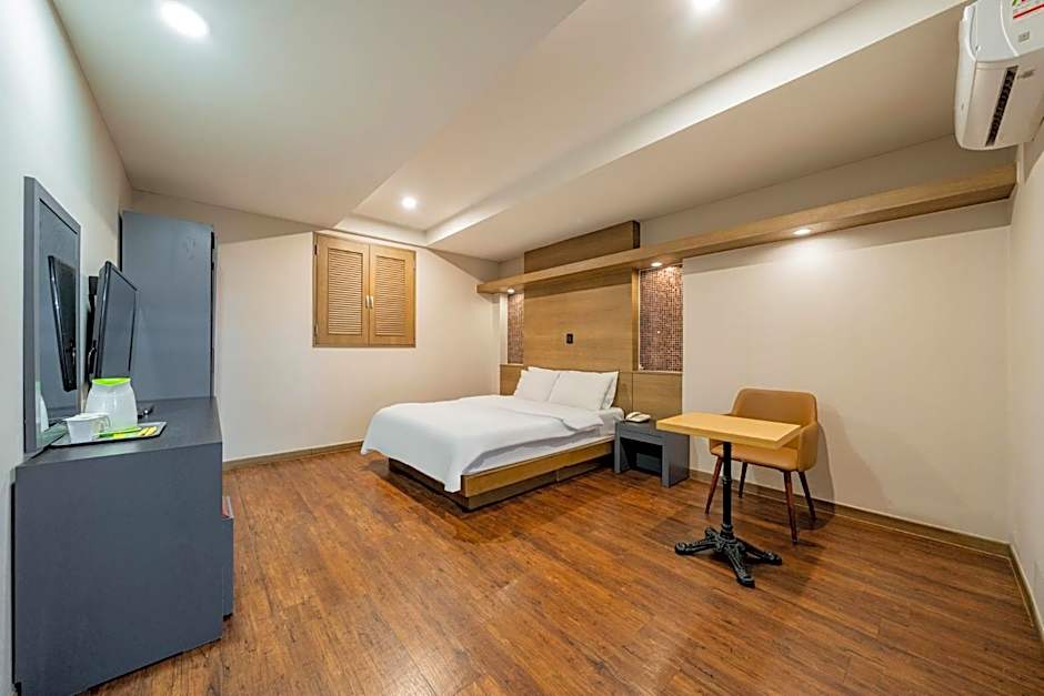 incheon Airport Hotel June