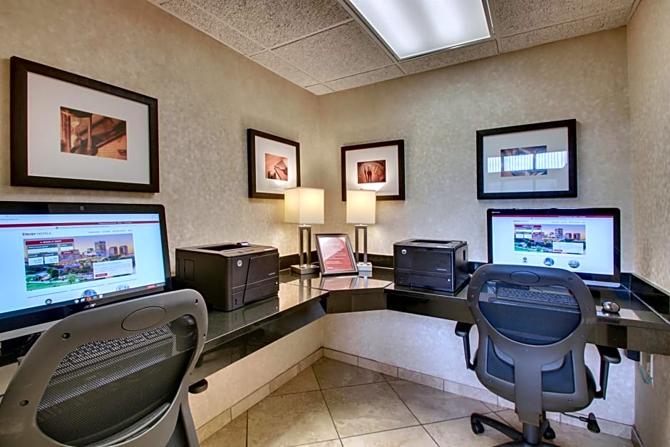 GreenTree Hotel - Houston Hobby Airport