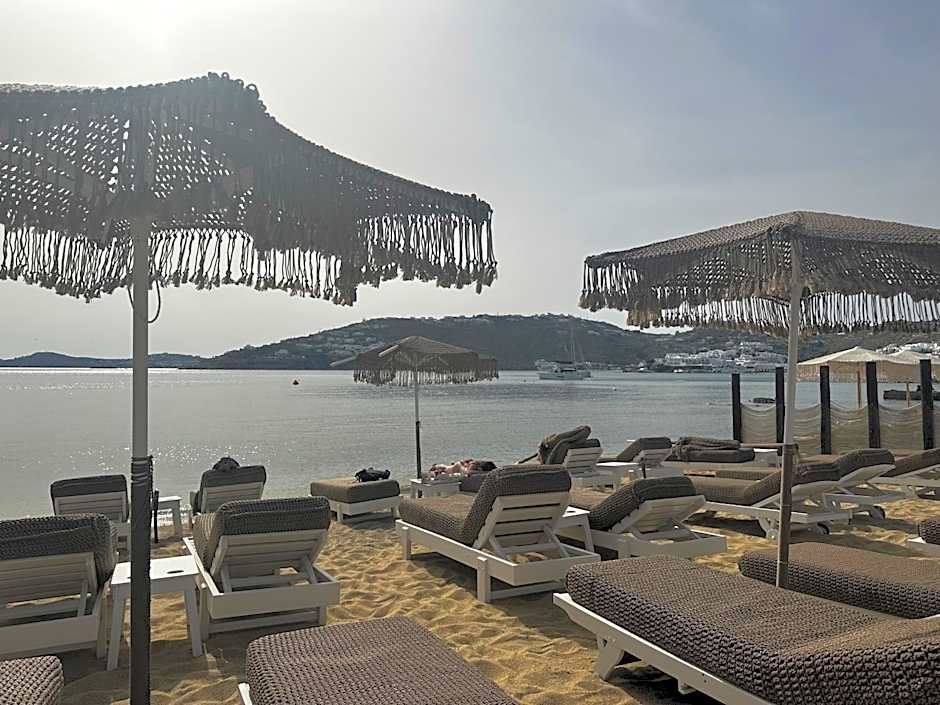 Agia Anna Beachfront Boutique
