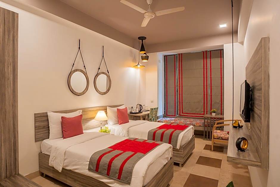 Ahuja Residency Parklane