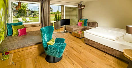 Royal Suite with Garden